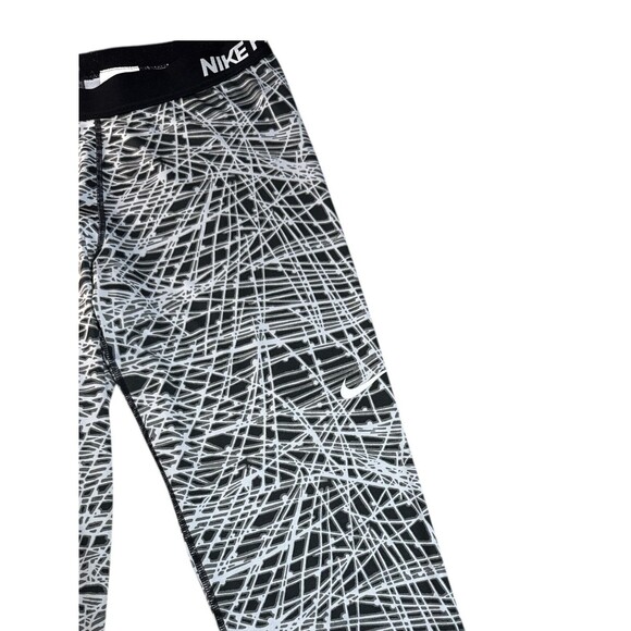 Nike Pro Cool Tracer Capri 3/4 Leggings Black Wolf White X-Large Active Workout - Picture 3 of 9
